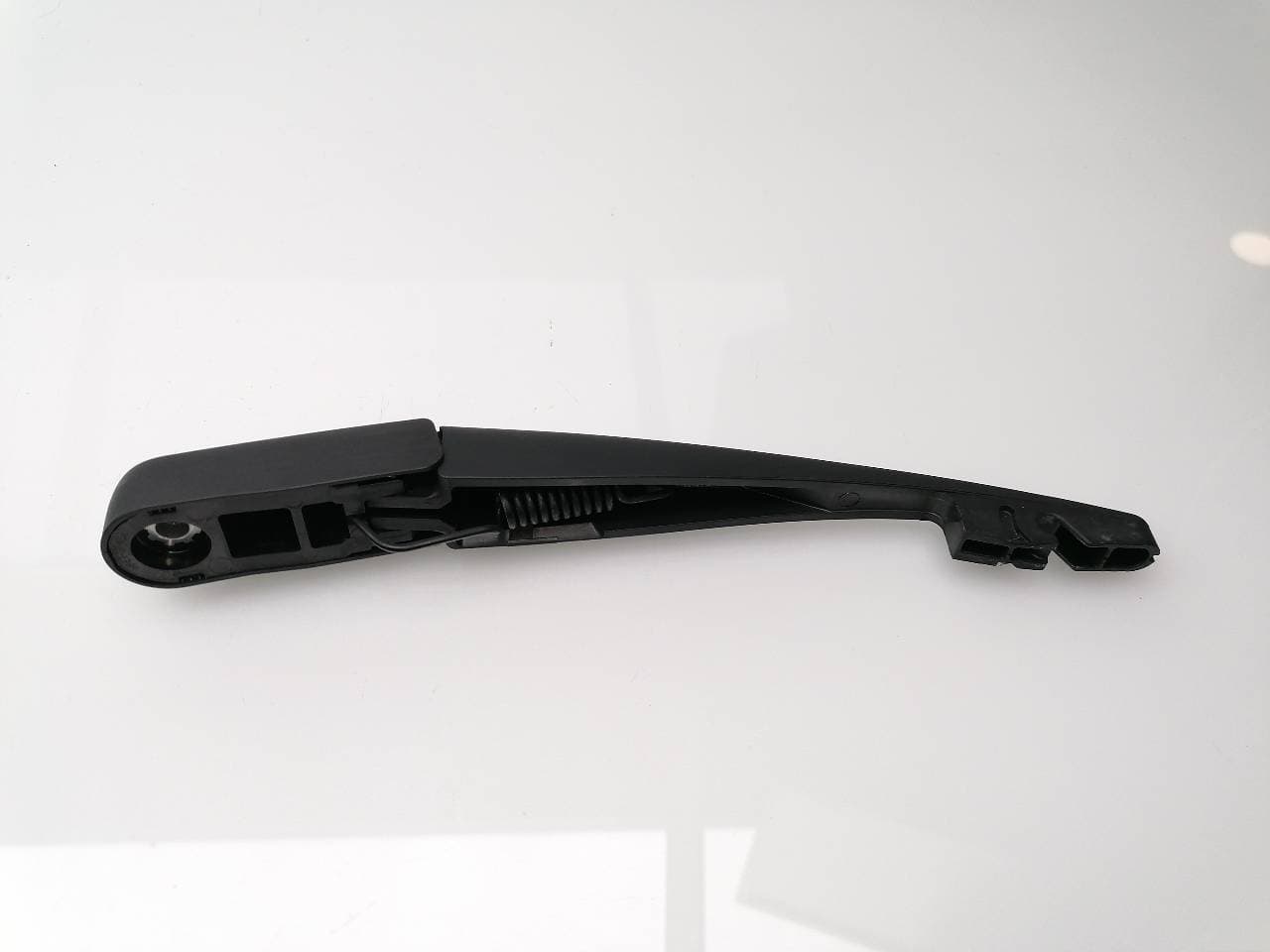 Brazo limpia trasero MITSUBISHI ECLIPSE CROSS 3