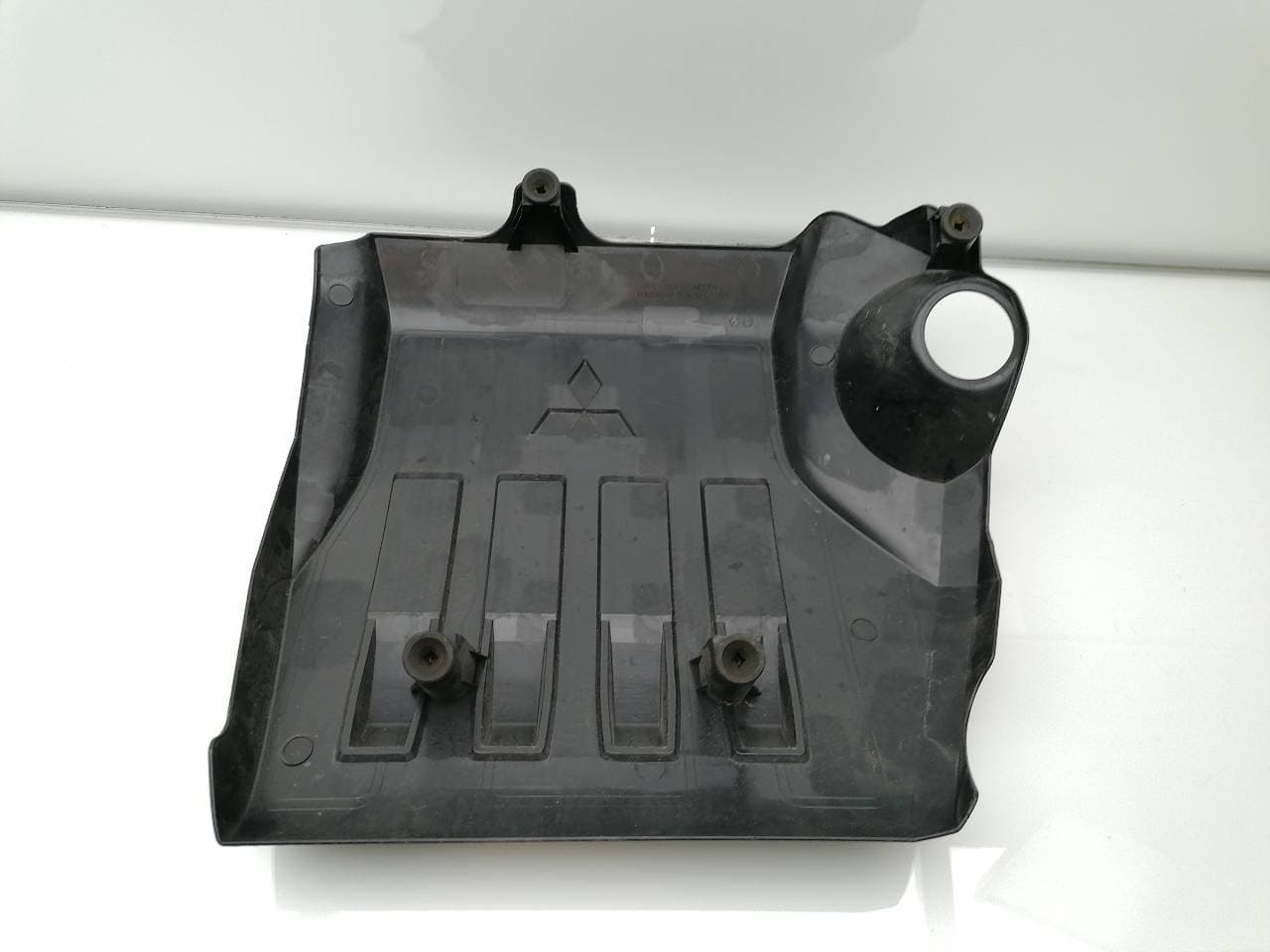 Plastico MITSUBISHI ECLIPSE CROSS 2