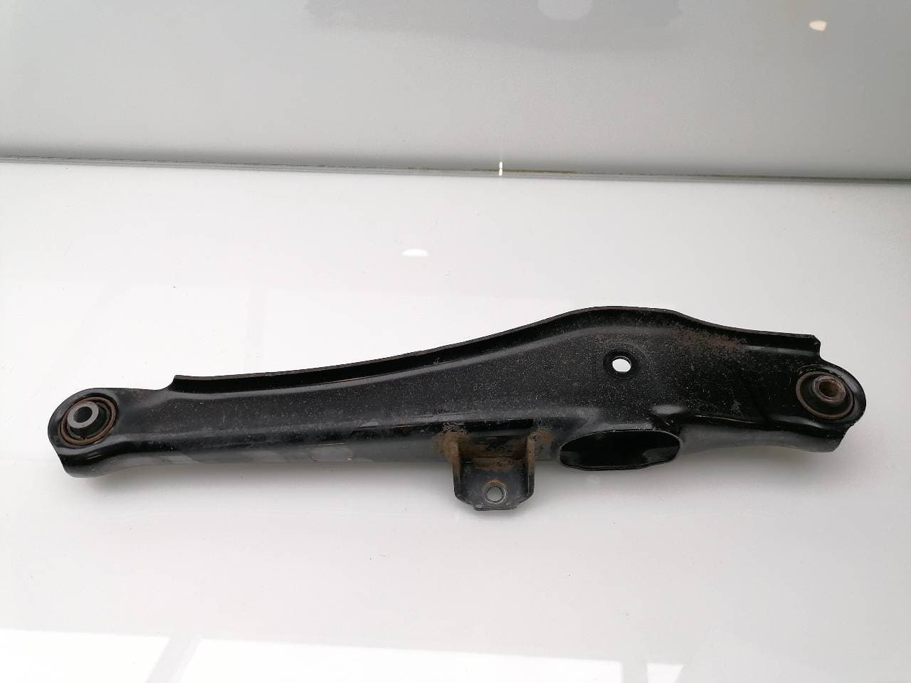 Brazo suspension inferior trasero derecho MITSUBISHI ECLIPSE CROSS 2