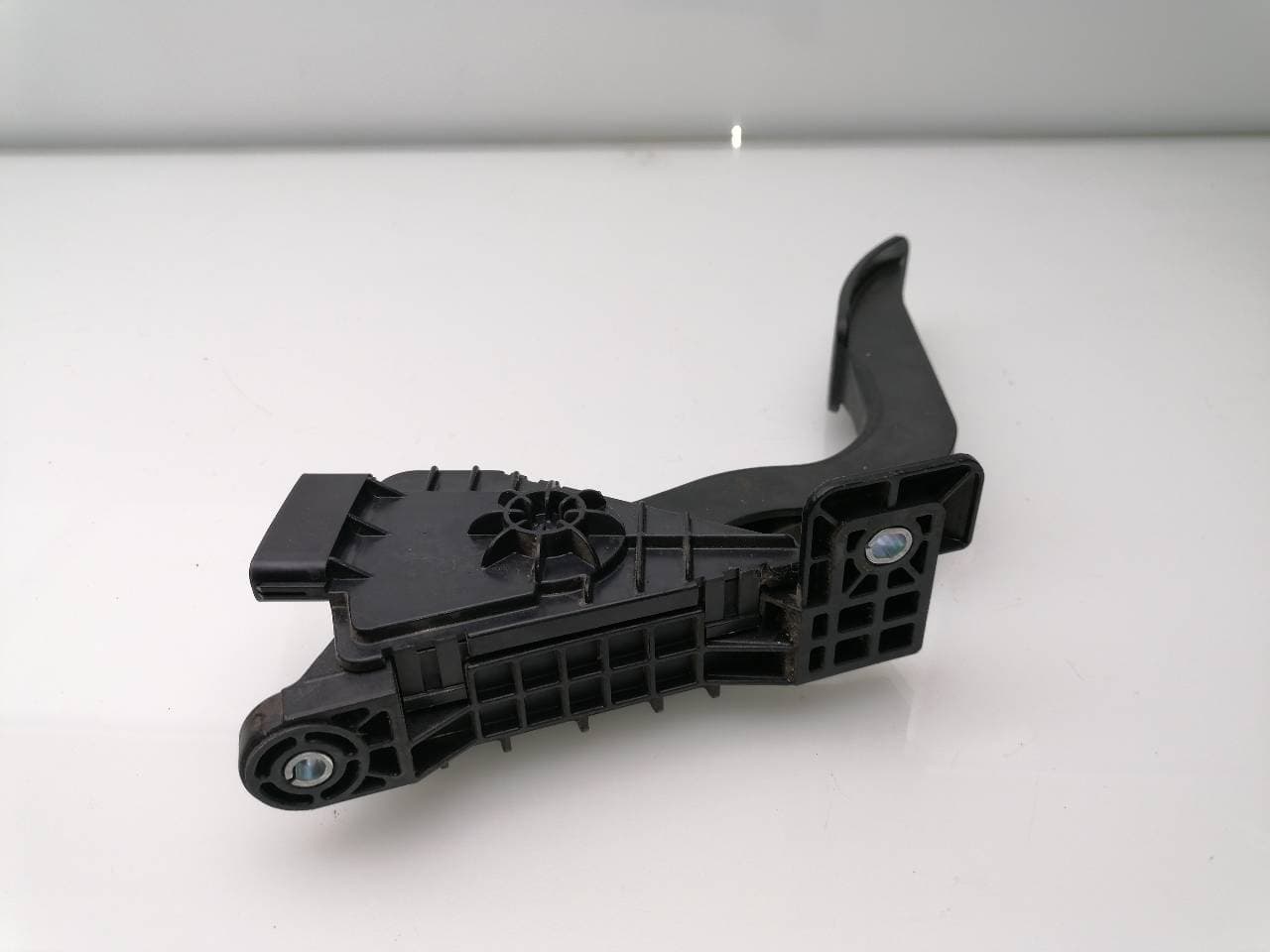 Pedal acelerador MAZDA 5 BERL 4