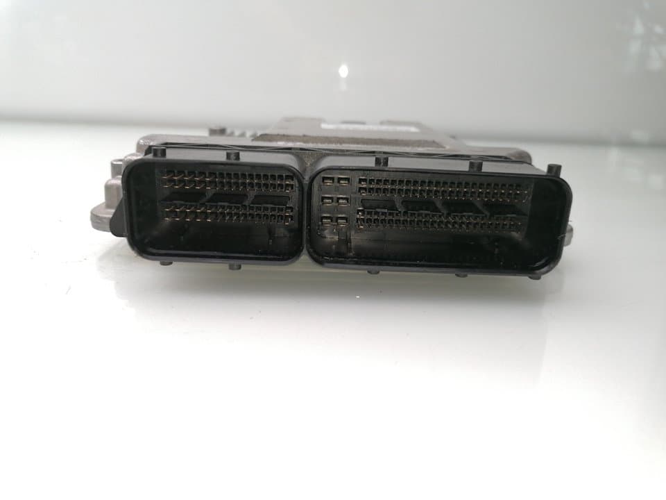 Centralita motor uce AUDI A4 AVANT (8E) 3