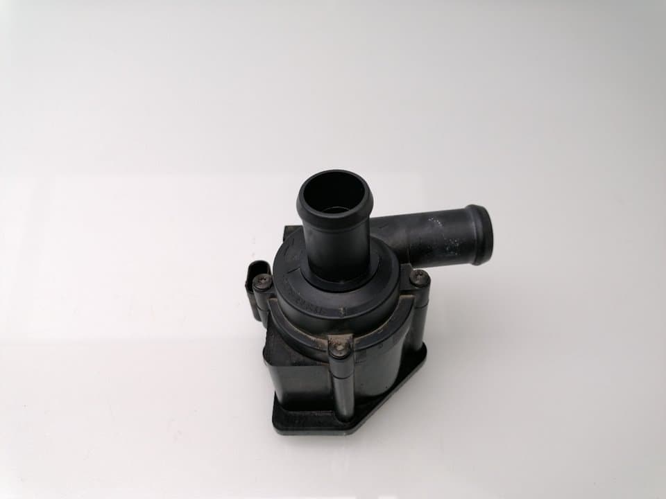 Bomba agua AUDI A4 AVANT (8E)
