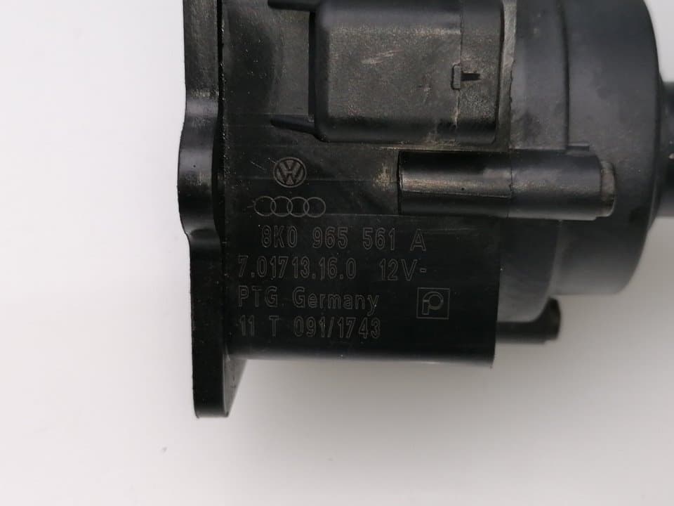 Bomba agua AUDI A4 AVANT (8E) 4