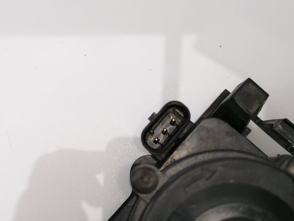 Bomba agua AUDI A4 AVANT (8E) 3
