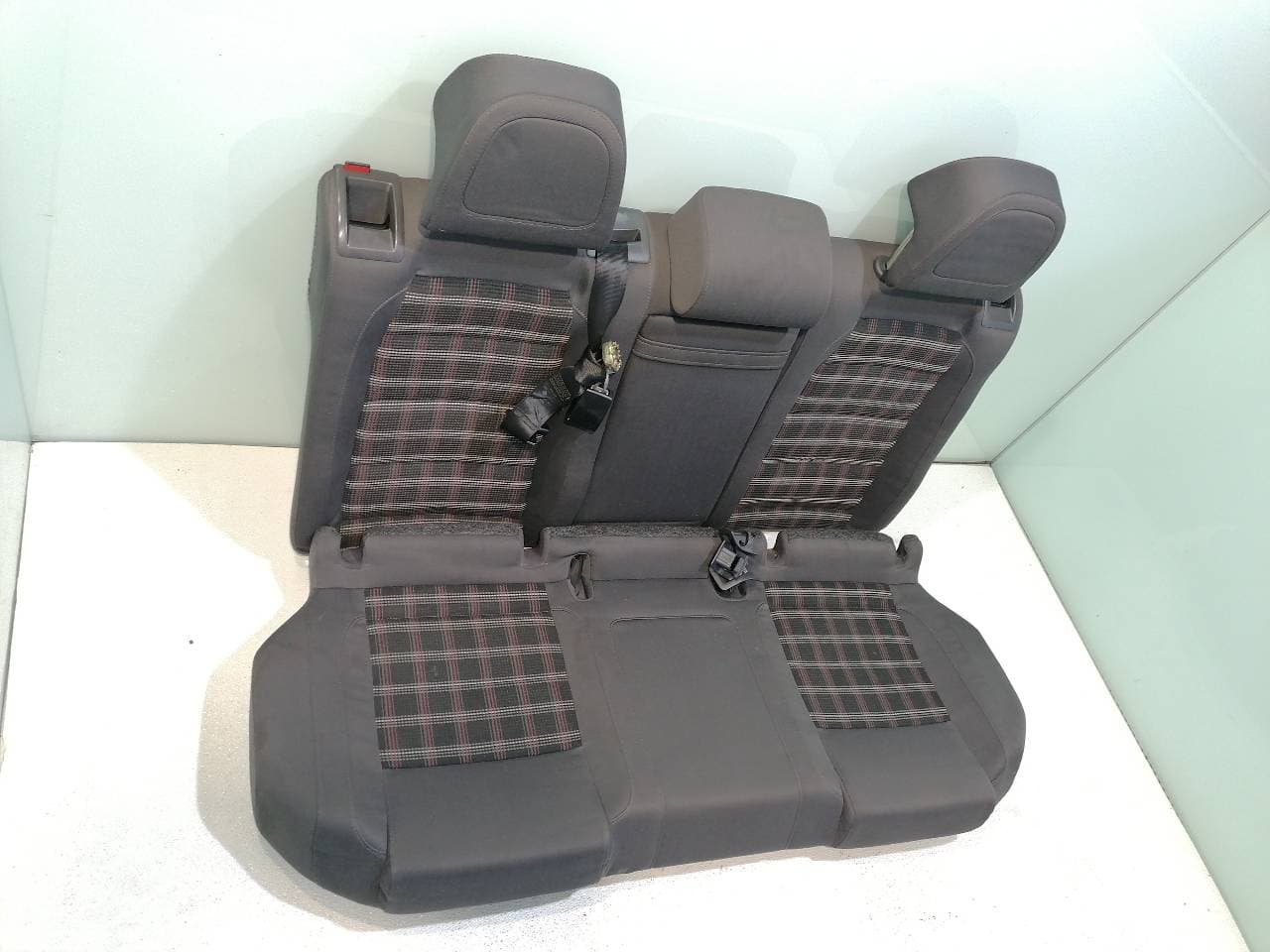 Cerradura asientos traseros VOLKSWAGEN GOLF V BERLINA (1K1) 5