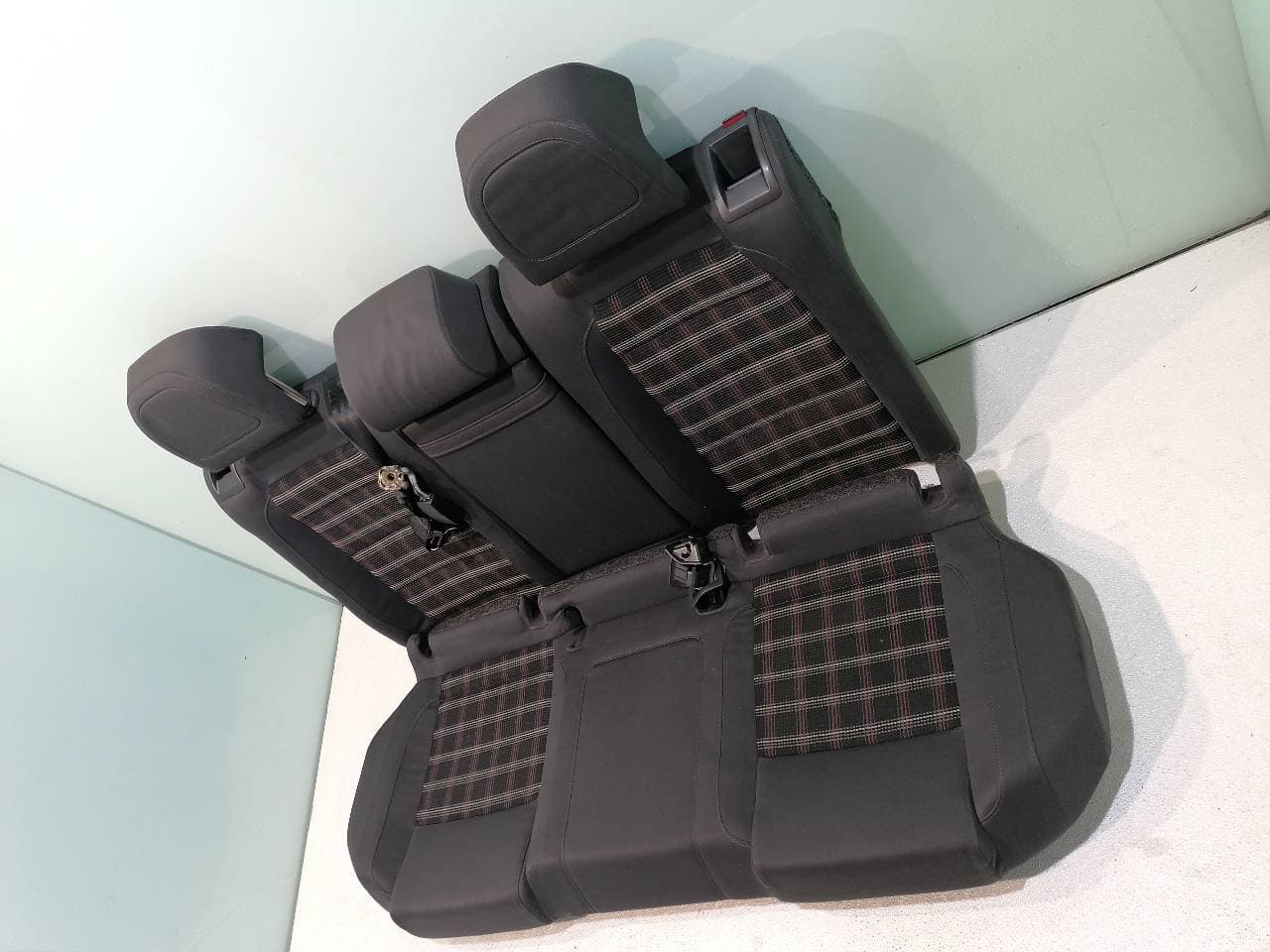Cerradura asientos traseros VOLKSWAGEN GOLF V BERLINA (1K1) 3
