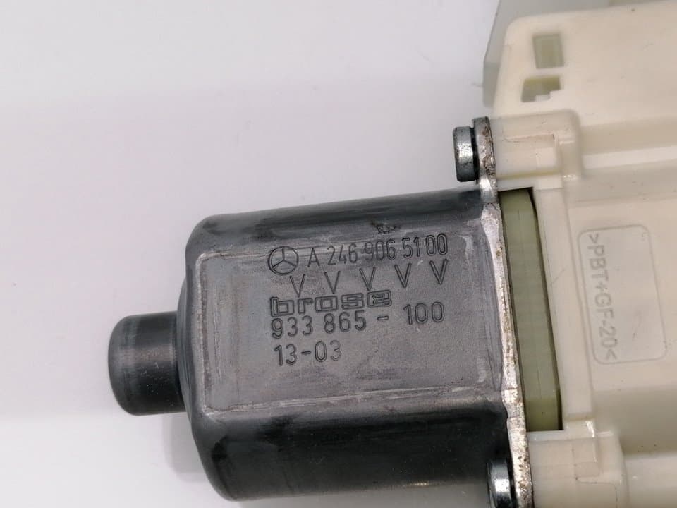 Motor elevalunas delantero izquierdo MERCEDES-BENZ CLASE A (W169) 3