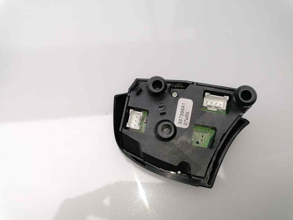 Mando volante VOLVO C30 4