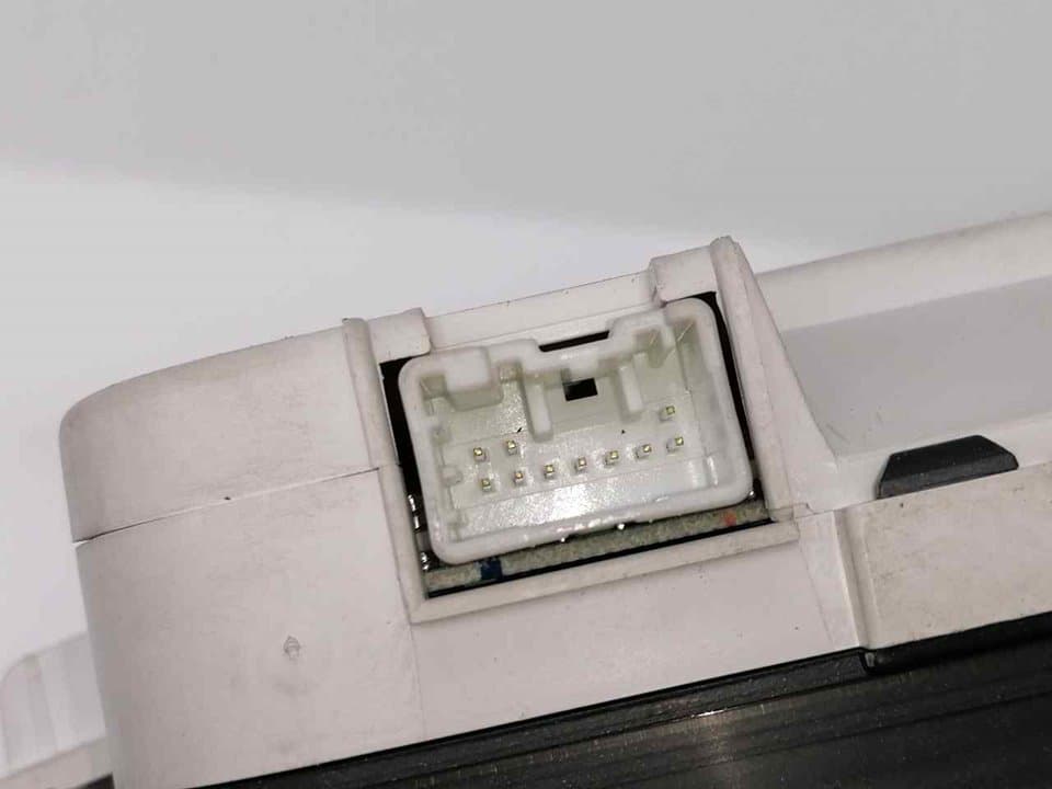 Cuadro instrumentos VOLVO C30 5