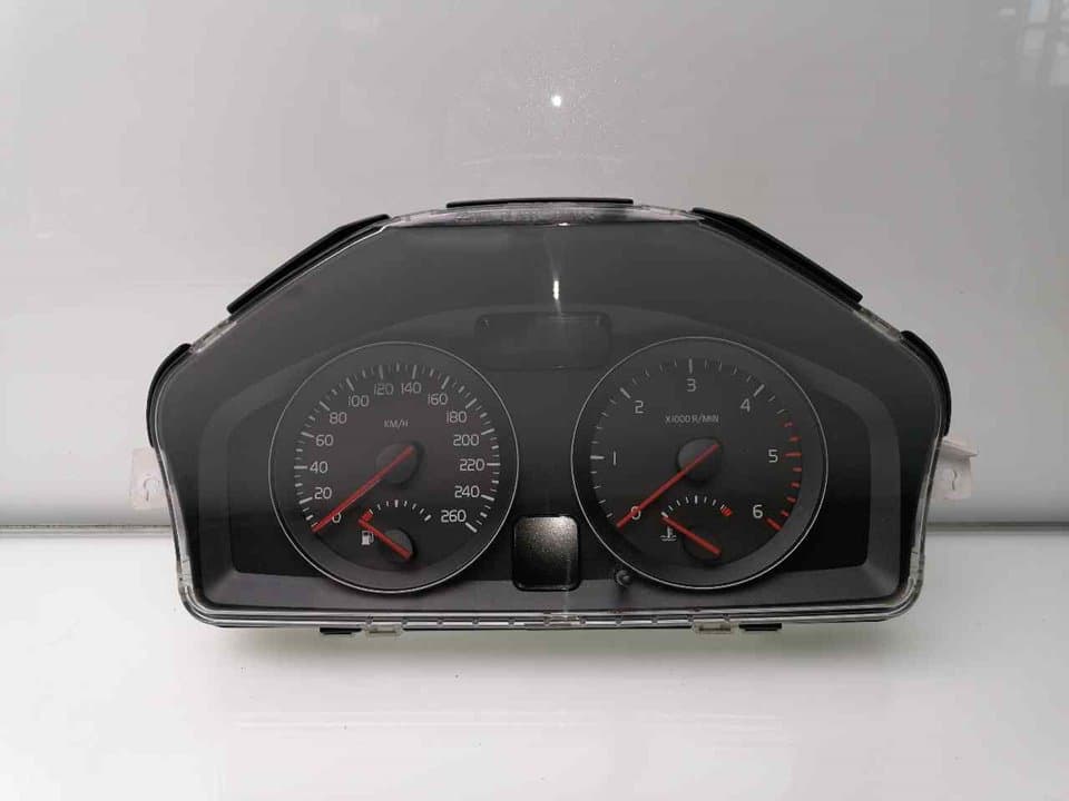 Cuadro instrumentos VOLVO C30