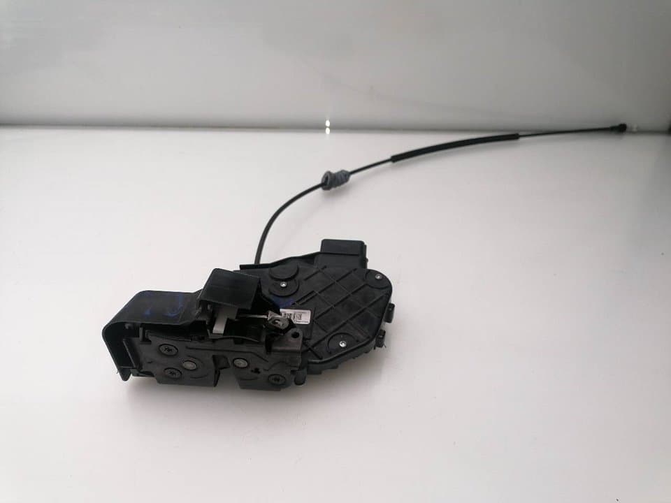 Cerradura puerta delantera derecha VOLVO C30