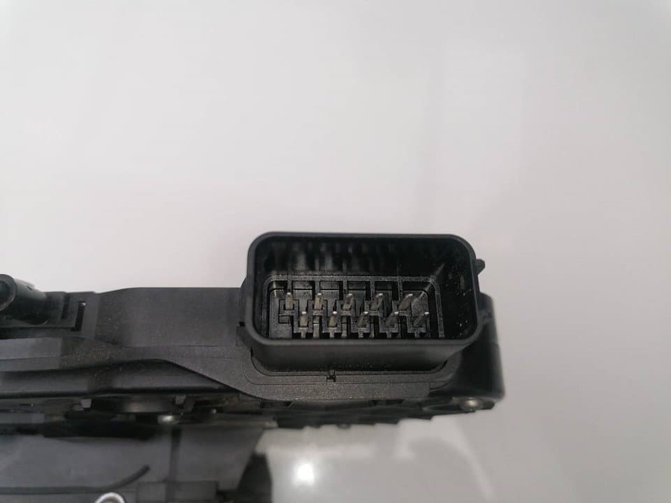 Cerradura puerta delantera derecha VOLVO C30 2