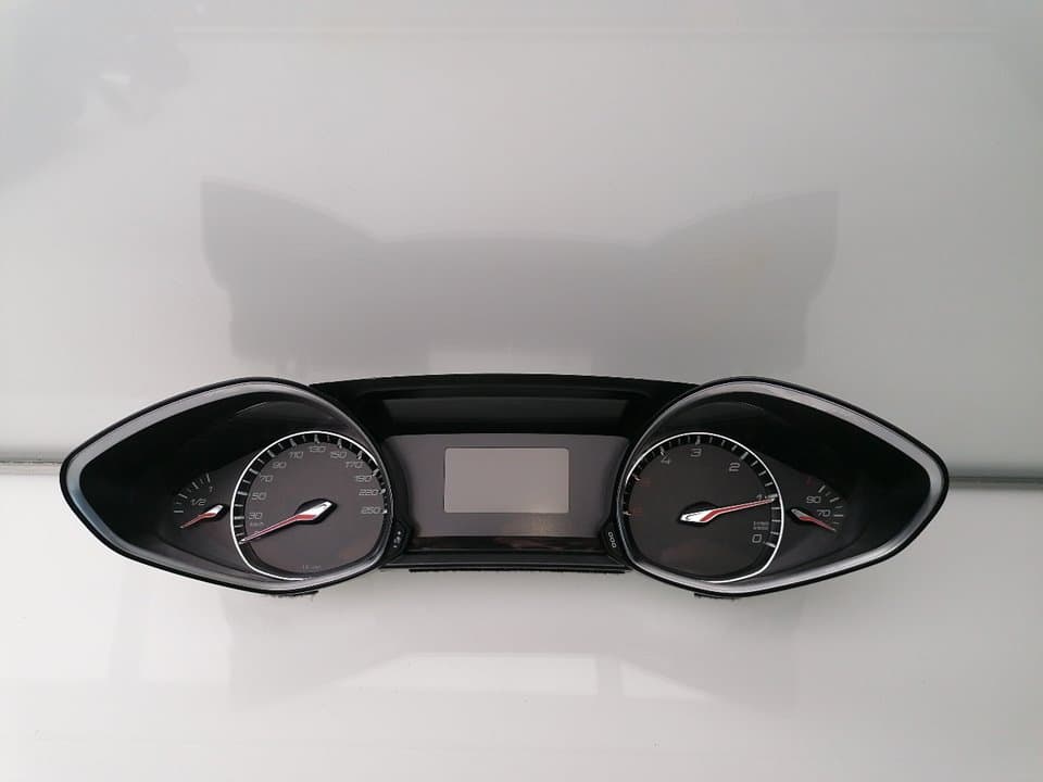 Cuadro instrumentos PEUGEOT 308