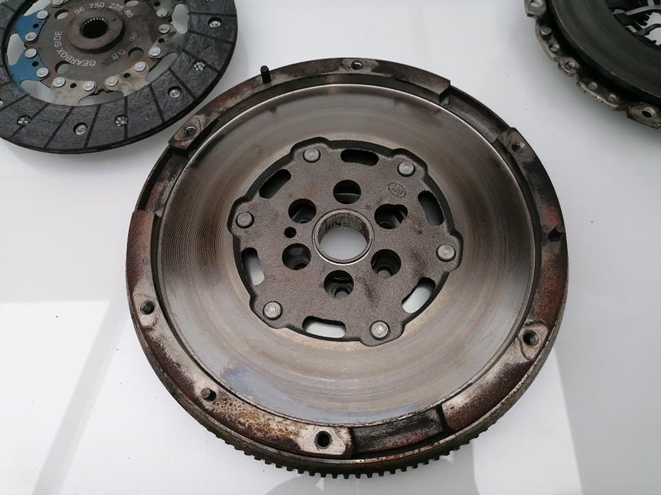 Kit embrague PEUGEOT 308 4