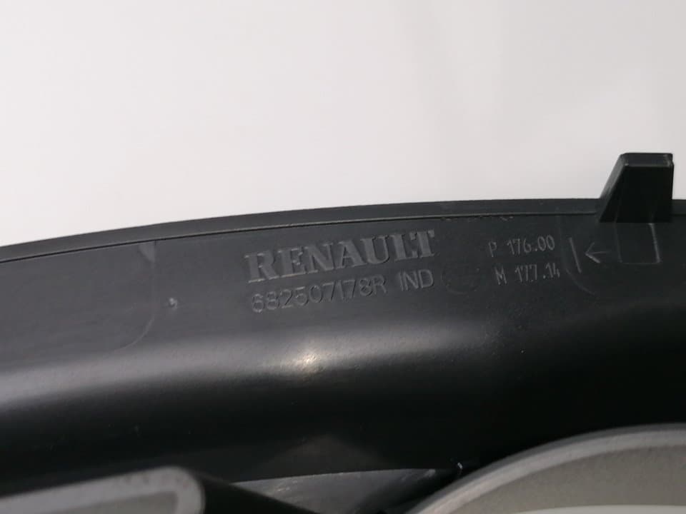 Plastico RENAULT CLIO IV 2