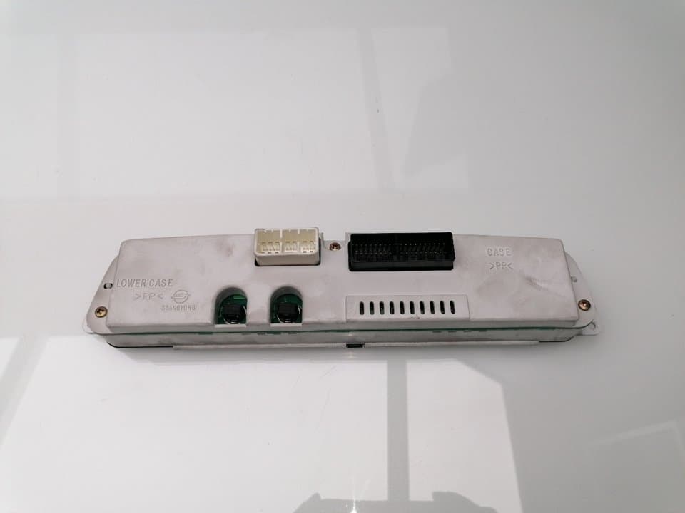 Pantalla multifuncion SSANGYONG RODIUS 4