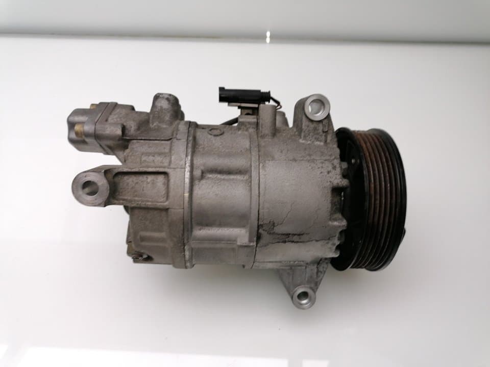 Recambio BMW SERIE 1 LIM ref. 64529182793 2