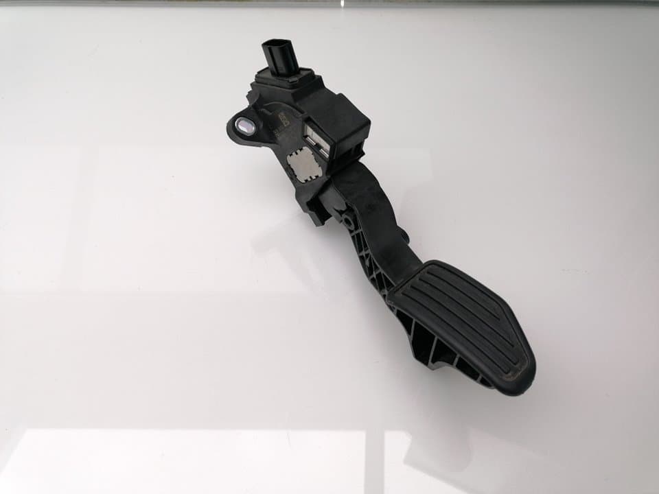Pedal acelerador TOYOTA YARIS (KSP9/SCP9/NLP9)