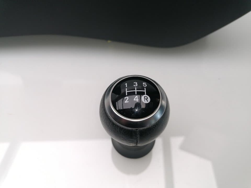 Guarnecidos palanca cambio TOYOTA YARIS (KSP9/SCP9/NLP9) 4