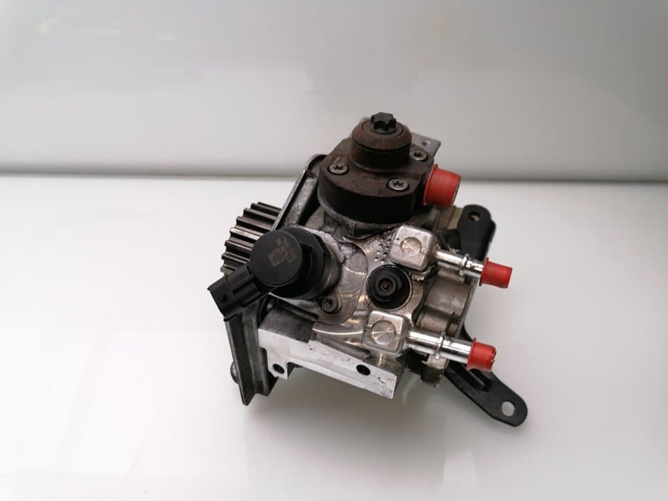 Bomba inyeccion FORD TOURNEO COURIER (C4A) 2