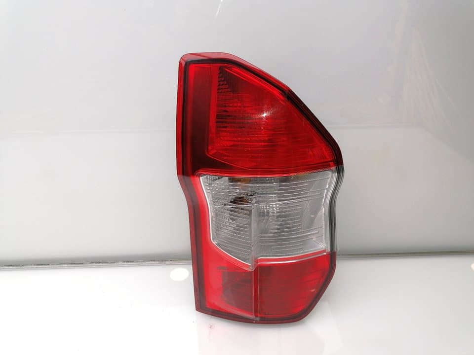 Piloto trasero izquierdo FORD TOURNEO COURIER (C4A)