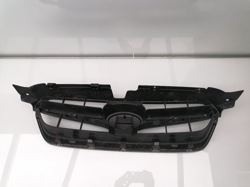 Rejilla delantera SUBARU LEGACY BERL./FAMILIAR B11 (BD/BG) 5