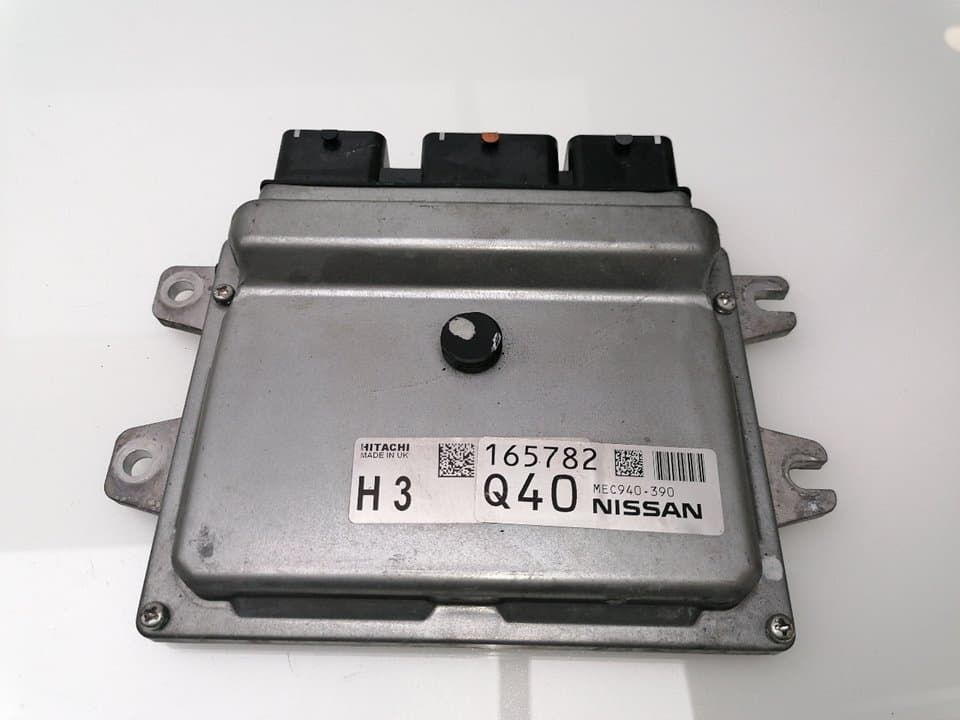 Centralita motor uce NISSAN JUKE (F15)