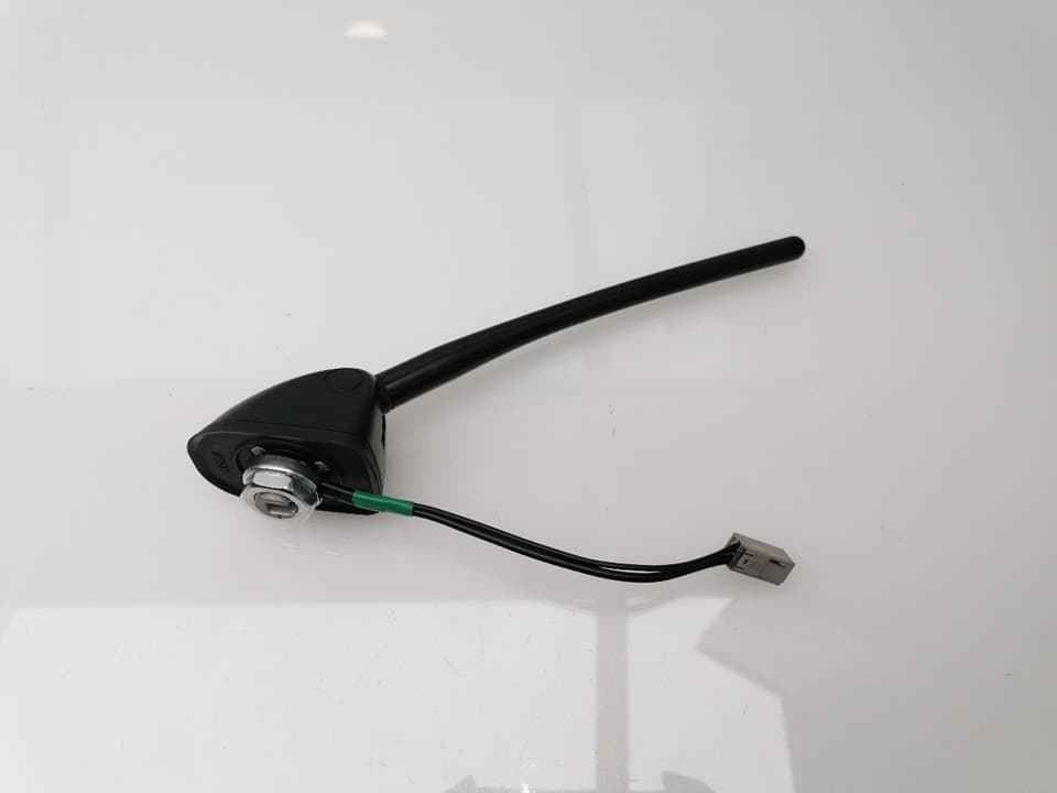 Antena NISSAN JUKE (F15)