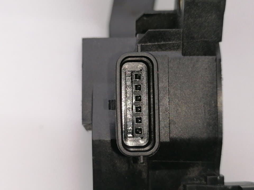 Pedal acelerador NISSAN JUKE (F15) 4