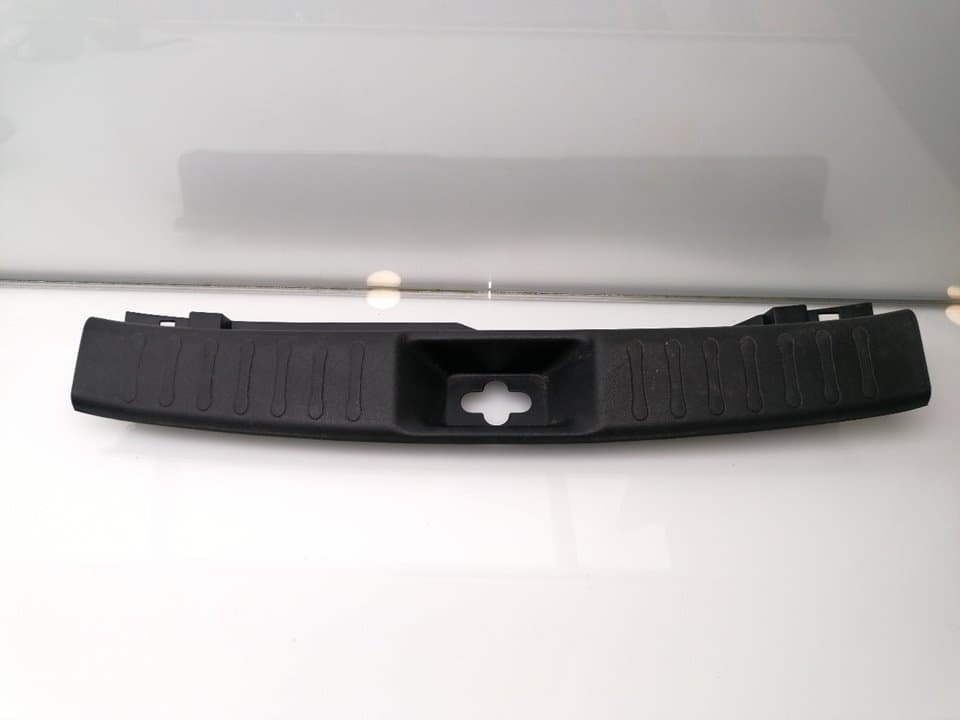 Plastico NISSAN JUKE (F15)