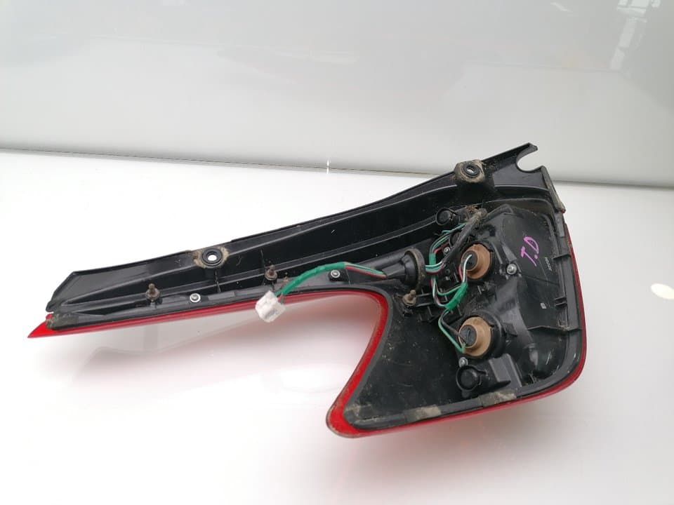 Piloto trasero derecho NISSAN JUKE (F15) 2