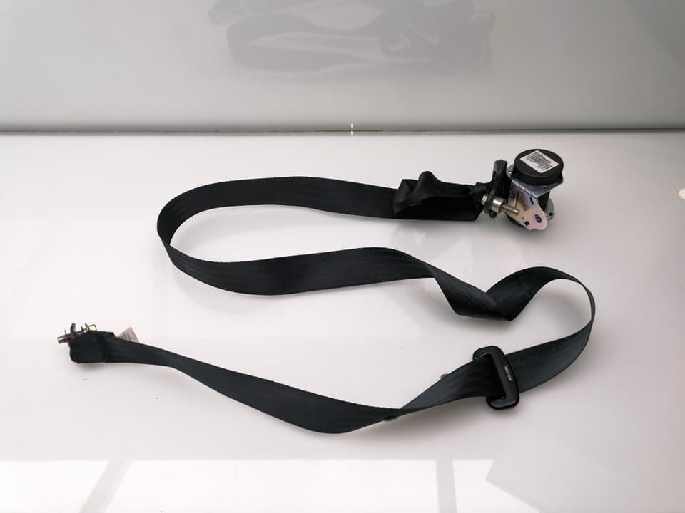 Cinturon seguridad trasero derecho NISSAN JUKE (F15)