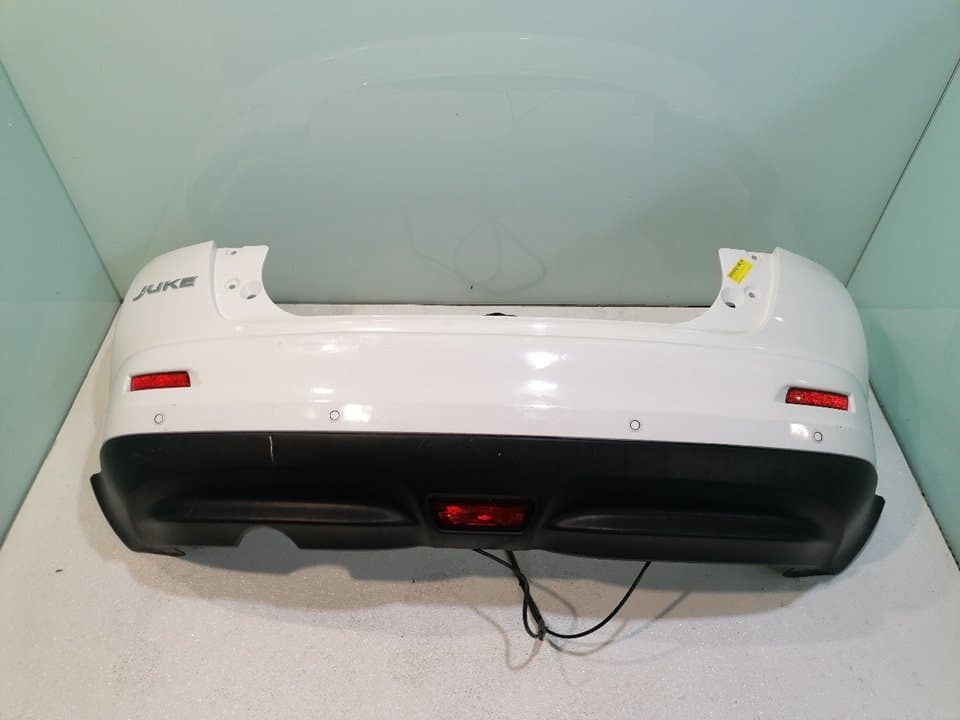 Paragolpes trasero NISSAN JUKE (F15)