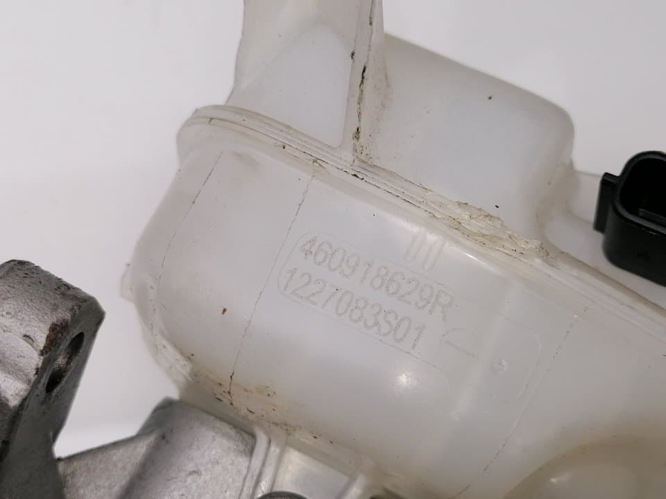 Bomba freno DACIA DUSTER 5