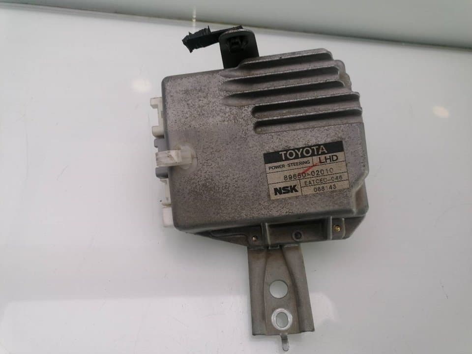 Modulo electronico TOYOTA COROLLA (E12)