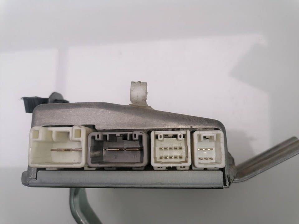 Modulo electronico TOYOTA COROLLA (E12) 4