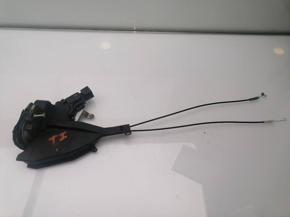 Cerradura puerta trasera izquierda TOYOTA COROLLA (E12)