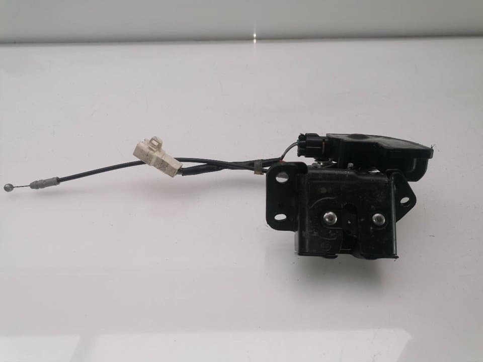Cerradura maletero / porton TOYOTA COROLLA (E12) 4