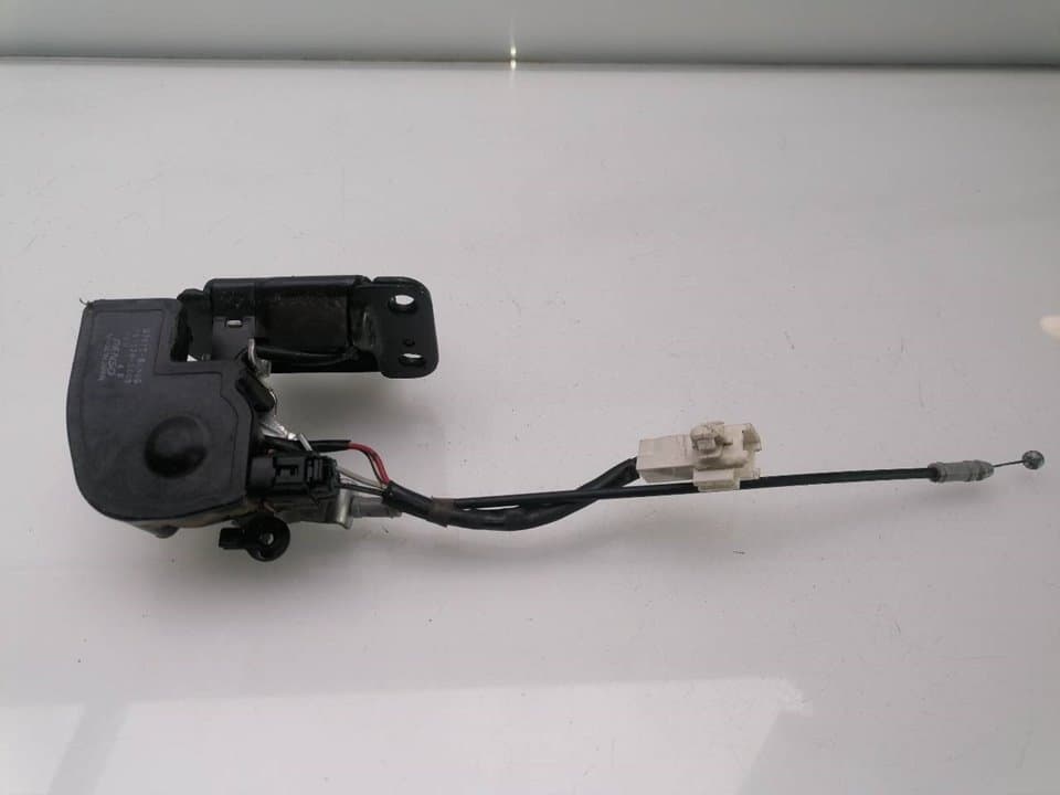 Cerradura maletero / porton TOYOTA COROLLA (E12)
