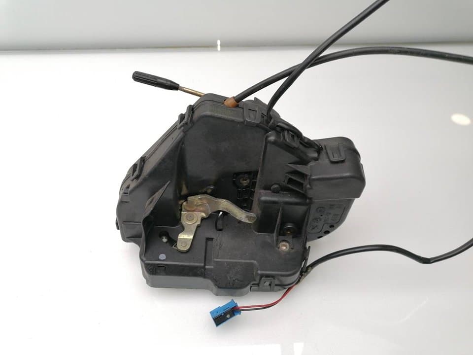 Cerradura puerta trasera derecha MERCEDES-BENZ CLASE C (W204) BERLINA 3