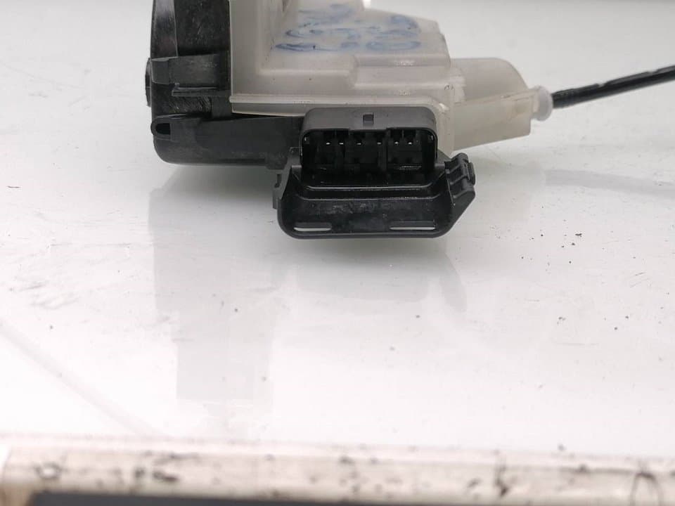 Cerradura puerta trasera derecha CITROEN C4 CACTUS 2