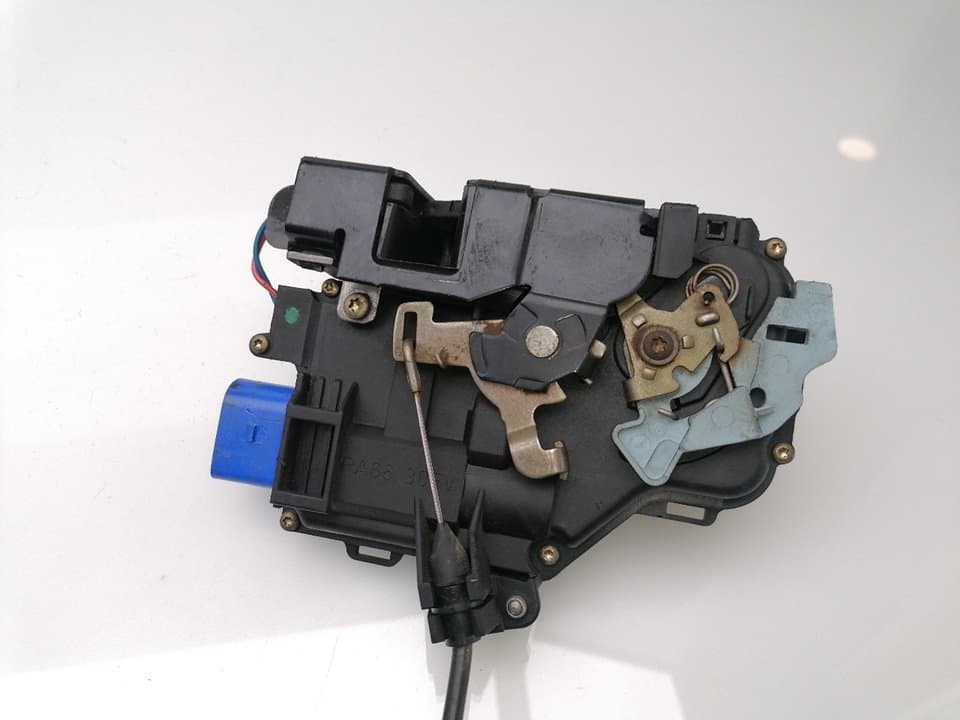 Cerradura puerta delantera izquierda SEAT ALTEA XL (5P5) 2