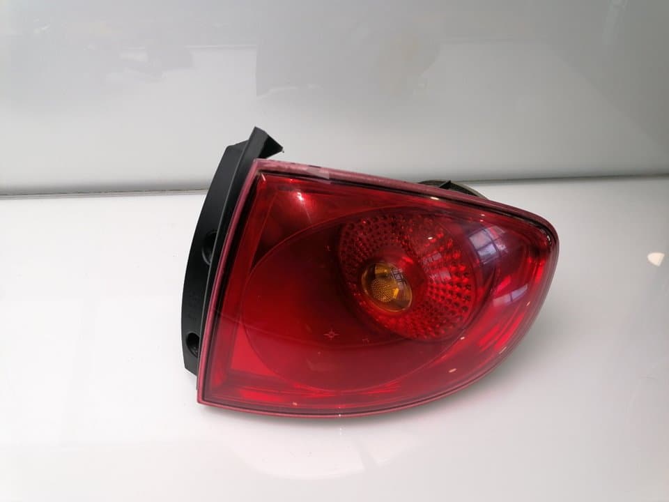 Piloto trasero derecho SEAT ALTEA XL (5P5)