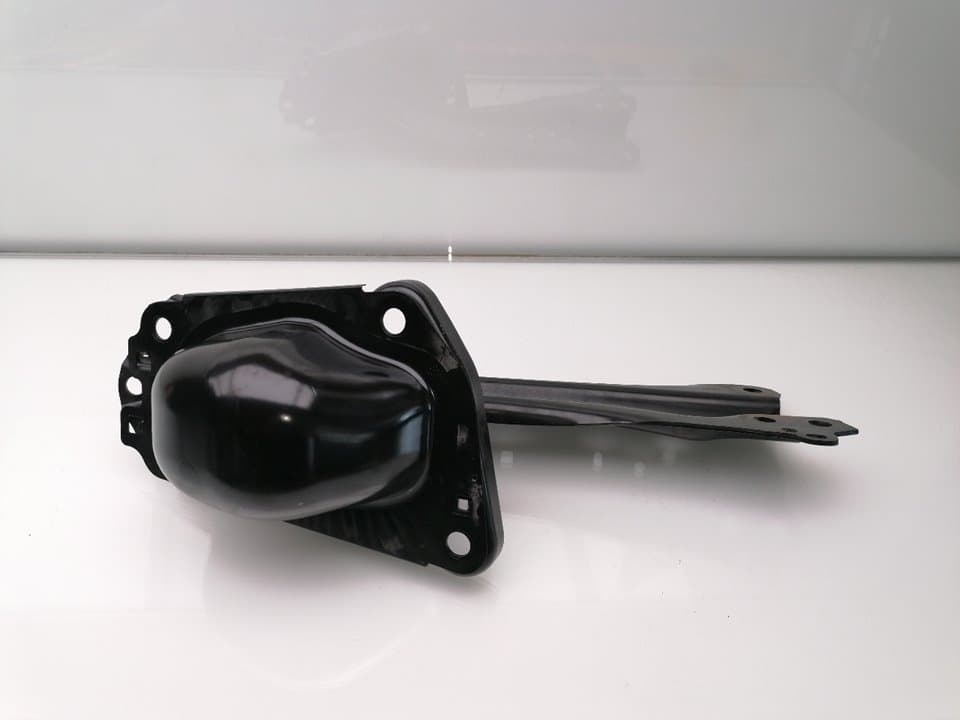 Brazo suspension inferior trasero derecho TOYOTA C-HR 3
