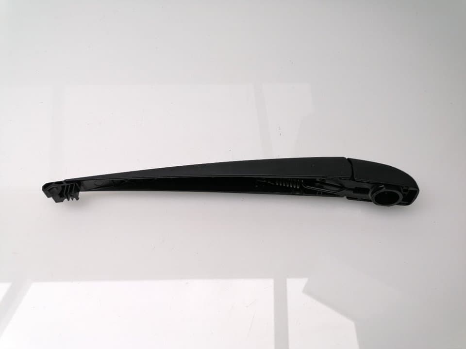 Brazo limpia trasero TOYOTA C-HR