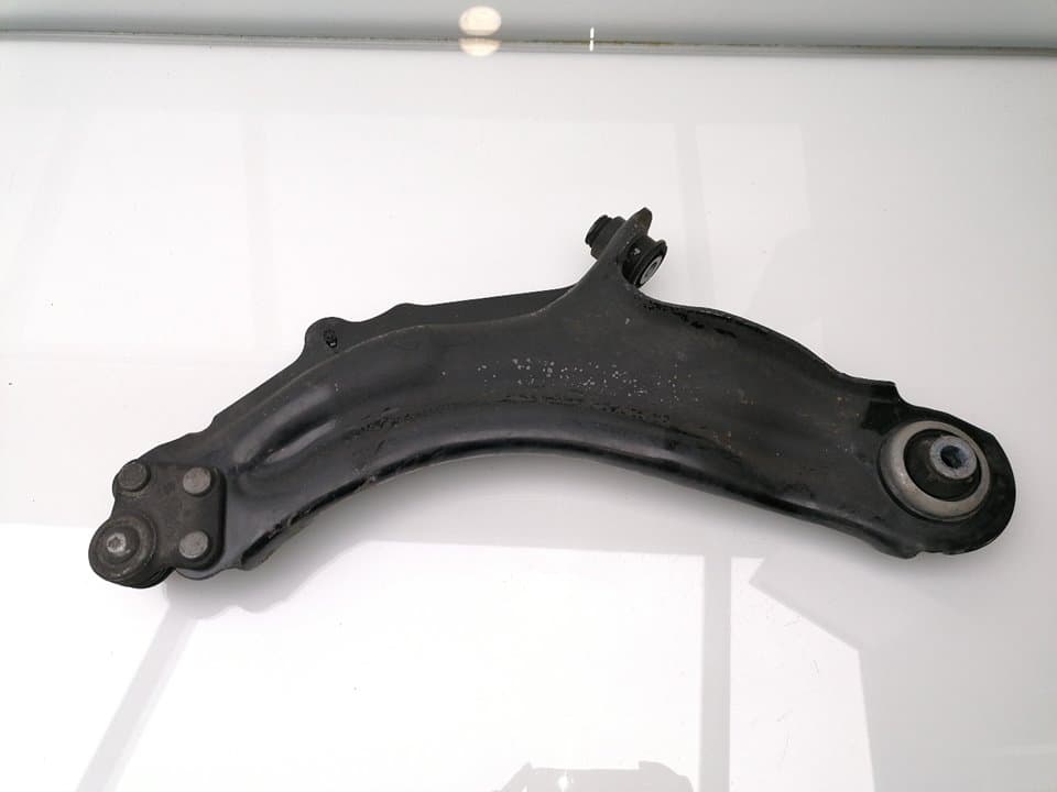 Brazo suspension inferior delantero derecho RENAULT KANGOO (F/KC0)