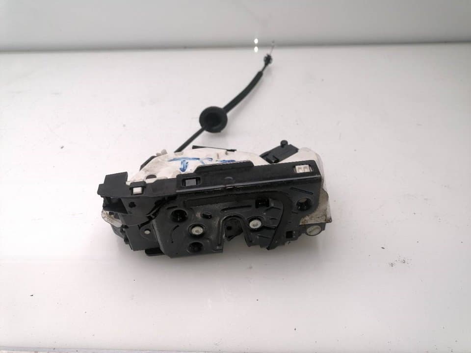 Cerradura puerta trasera izquierda VOLKSWAGEN GOLF VI VARIANT (AJ5)