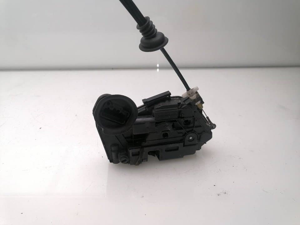 Cerradura puerta trasera izquierda VOLKSWAGEN GOLF VI VARIANT (AJ5) 2