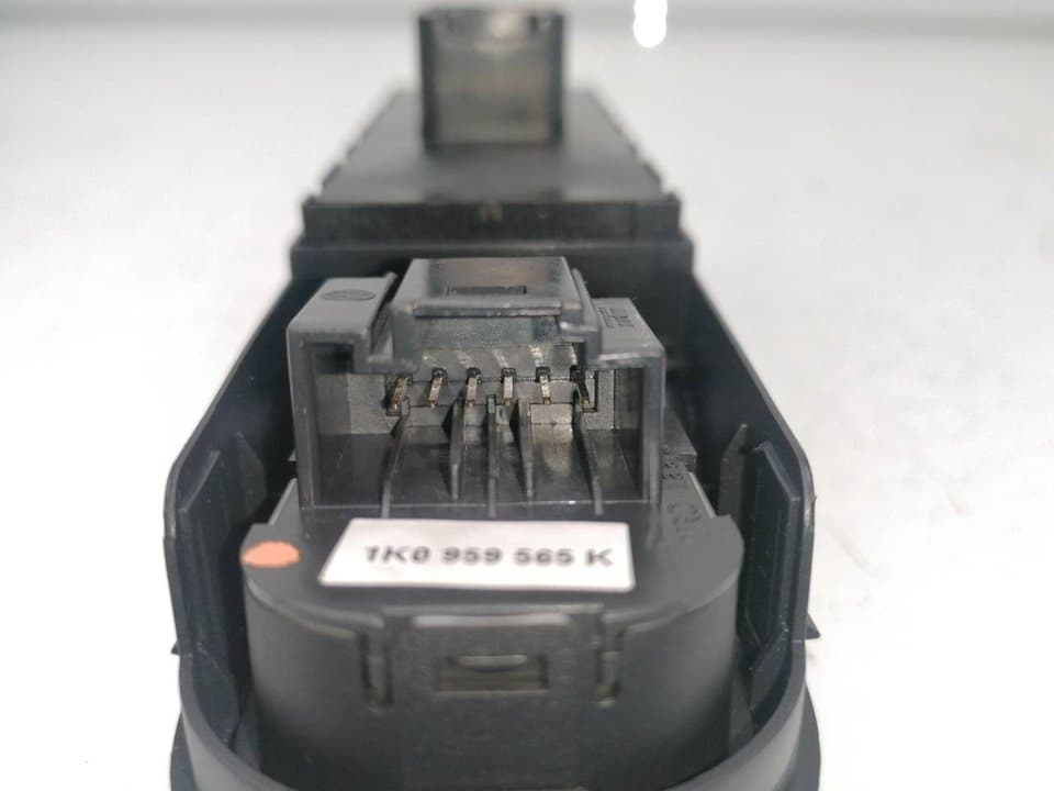 Mando elevalunas delantero izquierdo VOLKSWAGEN GOLF VI VARIANT (AJ5) 2