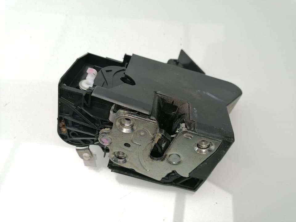 Cerradura puerta delantera derecha DACIA SANDERO